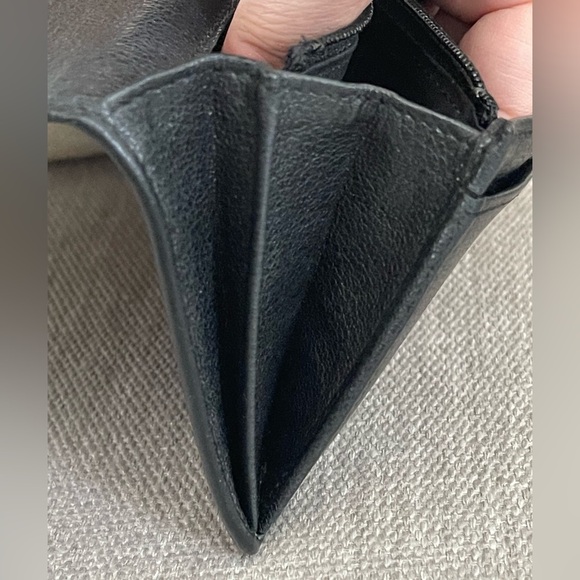 ⭐️COA⭐️CHANEL Long wallet⭐️Butterfly Camellia COCO Mark Calf-Skin⭐️Gorgeous⭐️ - Picture 10 of 13